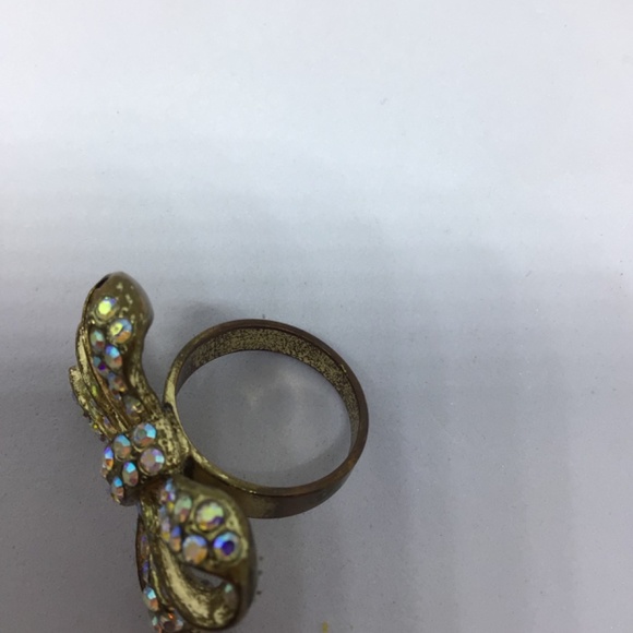 Vintage Rhinestone Ring - Picture 2 of 4